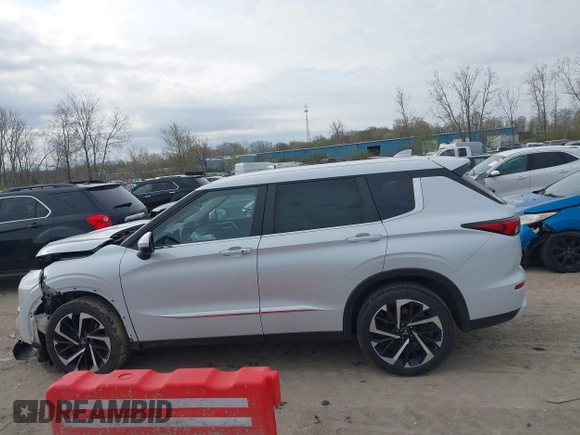 2022 Mitsubishi Outlander SE z VIN JA4J4UA85NZ036591, wystawiony jako IAAI lot #42106573 z przebiegiem 37 467 mil mil oraz . Historia ofert i sprzedaży dostępna na DreamBid. Obrazek 14.
