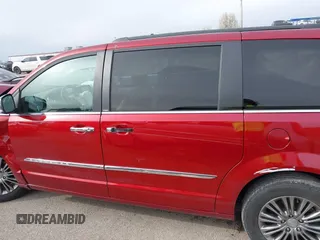 2014 Chrysler Town & Country Touring-L with VIN 2C4RC1CGXER165421, listed as a IAAI auction lot 41866846 with 53,303 mi miles. Bid and sale history available at carsss.com. Image 15.