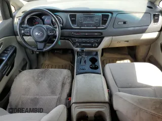 2016 Kia Sedona LX with VIN KNDMB5C10G6134592, listed as a Copart auction lot 56881974 with 137,797 mi miles and Salvage Title. Bid and sale history available at carsss.com. Image 8.