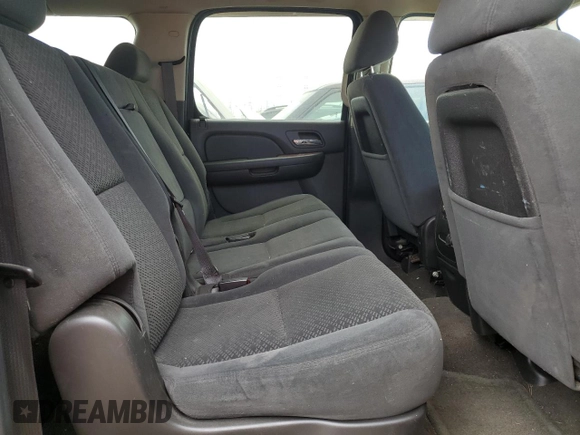 2008 Chevrolet Suburban LTZ with VIN 1GNFC16J28R174433, listed as a Copart auction lot 56663015 with 313,335 mi miles and Clean title. Bid and sale history available at DreamBid. Image 11.