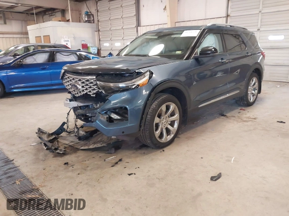 2020 Ford Explorer Platinum with VIN 1FM5K8HC7LGC23964, listed as a IAAI auction lot 41260236 with 43,975 mi miles. Bid and sale history available at carsss.com. Image 17.