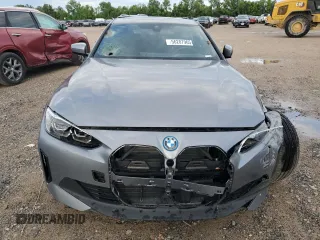 2023 BMW i4 eDrive35 z VIN WBY43AW02PFP44405, wystawiony jako Copart lot #56287965 z przebiegiem 18 085 mil mil oraz Czysty tytuł • Clean title. Historia ofert i sprzedaży dostępna na DreamBid. Obrazek 5.