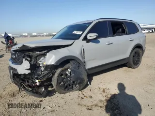 2022 Kia Telluride EX with VIN 5XYP3DHC3NG279196, listed as a Copart auction lot 52109395 with 35,252 mi miles and Salvage Title. Bid and sale history available at carsss.com. Image 1.