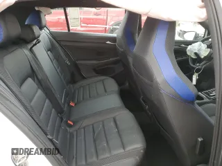 2024 Volkswagen Golf z VIN WVWEB7CD7RW228322, wystawiony jako Copart lot #53322685 z przebiegiem 119 mil mil oraz Szkoda całkowita • Salvage title. Historia ofert i sprzedaży dostępna na DreamBid. Obrazek 10.