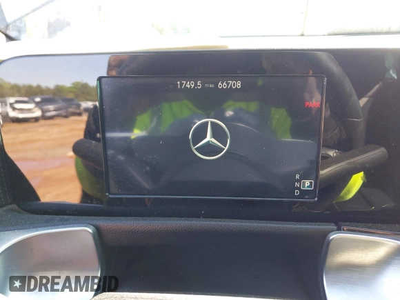 2020 Mercedes-Benz GLB 250 z VIN W1N4M4GB1LW042630, wystawiony jako IAAI lot #41981299 z przebiegiem 66 708 mil mil oraz . Historia ofert i sprzedaży dostępna na DreamBid. Obrazek 7.