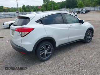 2022 Honda HR-V EX with VIN 3CZRU6H57NM724989, listed as a IAAI auction lot 42004156 with 170,085 mi miles. Bid and sale history available at carsss.com. Image 4.