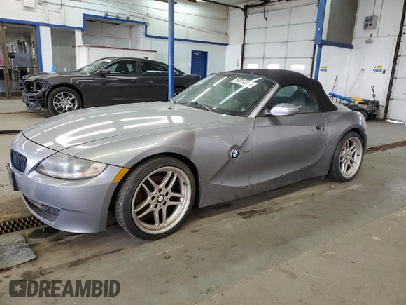 2006 BMW Z4 3.0i with VIN 4USBU33546LW59089, listed as a Copart auction lot 52012285 with 134,943 mi miles and Clean Title. Bid and sale history available at carsss.com. Image 1.