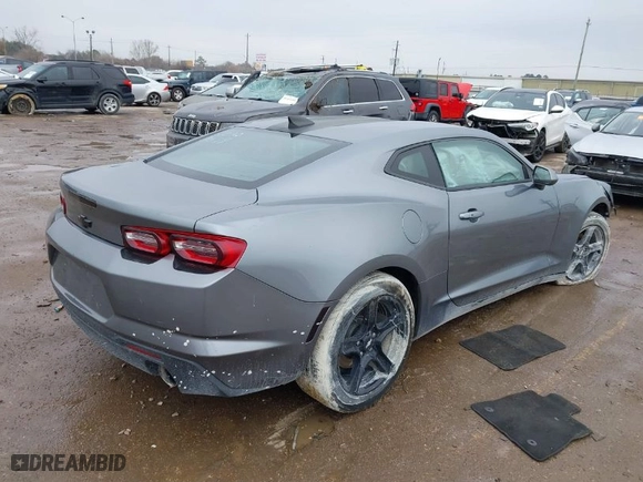 2020 Chevrolet Camaro 1LT with VIN 1G1FB1RX9L0128079, listed as a IAAI auction lot 41173693 with 88,846 mi miles. Bid and sale history available at carsss.com. Image 4.