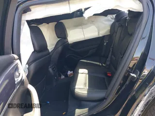 2020 Cadillac CT5 Luxury с VIN 1G6DW5RK5L0123933, выставлен на аукционе IAAI как лот 42014842 с пробегом Не указан миль и . История ставок и продаж доступна на DreamBid. Изображение 8.