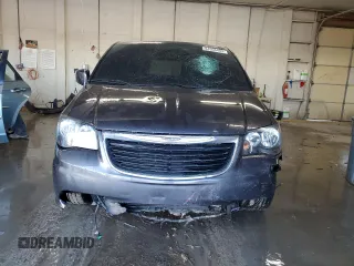 2015 Chrysler Town & Country S with VIN 2C4RC1HG6FR753990, listed as a Copart auction lot 84956404 with 183,637 mi miles and Salvage Title. Bid and sale history available at DreamBid. Image 5.