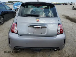 2019 FIAT 500 Abarth z VIN 3C3CFFFHXKT841264, wystawiony jako Copart lot #47410525 z przebiegiem Nie podano mil oraz Szkody całkowita. Historia ofert i sprzedaży dostępna na DreamBid. Obrazek 6.