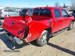 2005 Chevrolet Colorado 1SF LS Z71 with VIN 1GCDT136058133302, listed as a IAAI auction lot 41692590 with 167,071 mi miles. Bid and sale history available at carsss.com. Image 4.