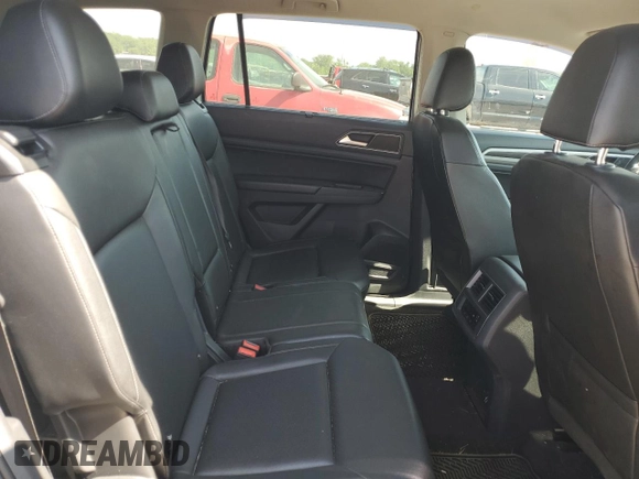 2018 Volkswagen Atlas SE с VIN 1V2PR2CA1JC579177, выставлен на аукционе Copart как лот 63792005 с пробегом 110 297 миль миль и Списание • Salvage title. История ставок и продаж доступна на DreamBid. Изображение 11.