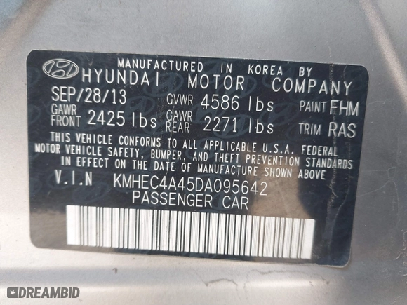 2013 Hyundai Sonata Hybrid with VIN KMHEC4A45DA095642, listed as a IAAI auction lot 41626995 with 183,710 mi miles. Bid and sale history available at carsss.com. Image 9.