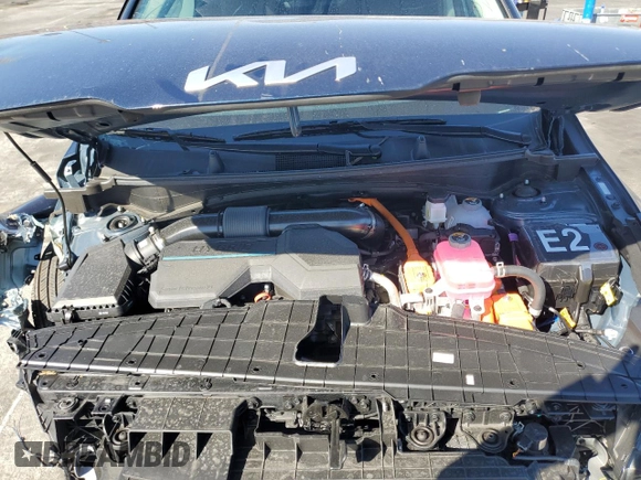 2025 Kia Sportage SX-Prestige with VIN KNDPXCDG5S7181173, listed as a Copart auction lot 46571485 with 2,232 mi miles and Salvage title. Bid and sale history available at DreamBid. Image 11.
