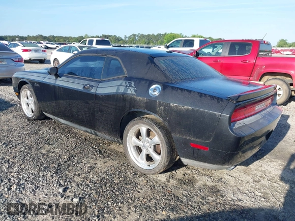 2010 Dodge Challenger R/T Classic z VIN 2B3CJ5DT1AH278254, wystawiony jako IAAI lot #42164074 z przebiegiem 188 834 mil mil oraz . Historia ofert i sprzedaży dostępna na DreamBid. Obrazek 3.