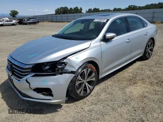 2021 Volkswagen Passat SE with VIN 1VWSA7A33MC015357, listed as a Copart auction lot 61686245 with 77,062 mi miles and Salvage title. Bid and sale history available at DreamBid. Image 1.