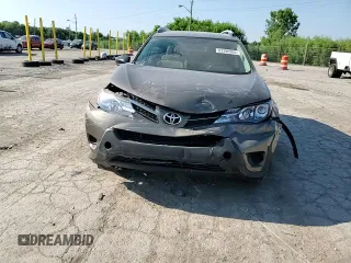 2013 Toyota RAV4 LE z VIN 2T3ZFREV7DW051639, wystawiony jako Copart lot #63396965 z przebiegiem 41 481 mil mil oraz Szkoda całkowita • Salvage title. Historia ofert i sprzedaży dostępna na DreamBid. Obrazek 14.