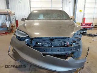 2016 Tesla Model X 70D with VIN 5YJXCBE27GF004974, listed as a IAAI auction lot 41630556 with 167,709 mi miles. Bid and sale history available at carsss.com. Image 13.