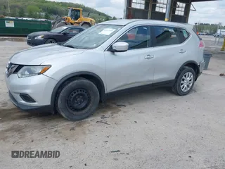 2015 Nissan Rogue SV with VIN KNMAT2MV2FP522769, listed as a IAAI auction lot 42117415 with 124,330 mi miles and . Bid and sale history available at carsss.com. Image 18.