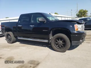 2010 GMC Sierra 1500 Denali z VIN 3GTRKXE25AG202169, wystawiony jako Copart lot #71733714 z przebiegiem 123 400 mil mil oraz Szkoda całkowita • Salvage title. Historia ofert i sprzedaży dostępna na DreamBid. Obrazek 4.