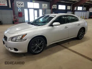 2014 Nissan Maxima 3.5 S with VIN 1N4AA5APXEC915427, listed as a Copart auction lot 52361575 with 205,267 mi miles and Clean Title. Bid and sale history available at carsss.com. Image 1.