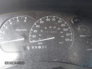 1999 Mercury Mountaineer z VIN 4M2ZU54E3XUJ33671, wystawiony jako IAAI lot #42196846 z przebiegiem 211 324 mil mil oraz . Historia ofert i sprzedaży dostępna na DreamBid. Obrazek 7.