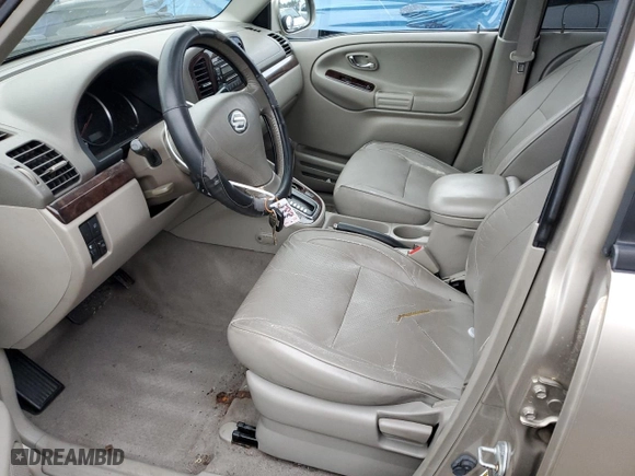 2004 Suzuki XL-7 LX with VIN JS3TX92V744100442, listed as a Copart auction lot 84847614 with 82,751 mi miles and Salvage Title. Bid and sale history available at carsss.com. Image 7.