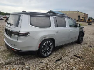 2023 Jeep Grand Wagoneer Series III with VIN 1C4SJVGP8PS514392, listed as a Copart auction lot 62769715 with 3,915 mi miles and Salvage title. Bid and sale history available at DreamBid. Image 3.