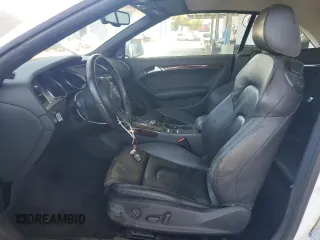 2011 Audi A5 Premium Plus z VIN WAUJFAFH0BN009645, wystawiony jako Copart lot #54074215 z przebiegiem 81 632 mil mil oraz Szkoda całkowita • Salvage title. Historia ofert i sprzedaży dostępna na DreamBid. Obrazek 7.
