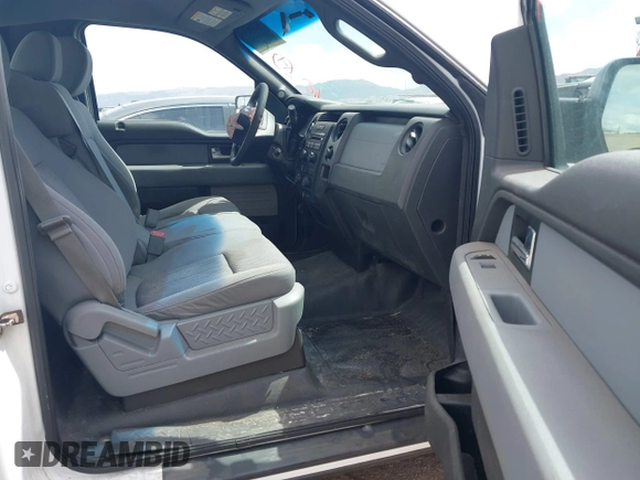 2014 Ford F-150 XL with VIN 1FTMF1CM4EKE98669, listed as a IAAI auction lot 41927986 with 133,246 mi miles and . Bid and sale history available at DreamBid. Image 5.