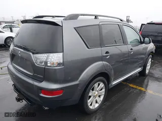 2011 Mitsubishi Outlander SE with VIN JA4AS3AW9BU031367, listed as a IAAI auction lot 41205148 with 160,252 mi miles. Bid and sale history available at carsss.com. Image 4.