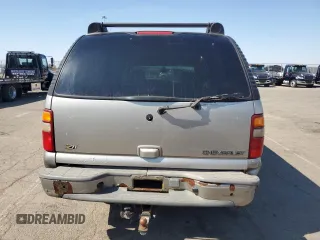 2001 Chevrolet Suburban LS with VIN 3GNFK16T31G244175, listed as a Copart auction lot 48522155 with 210,127 mi miles and Salvage Title. Bid and sale history available at carsss.com. Image 6.