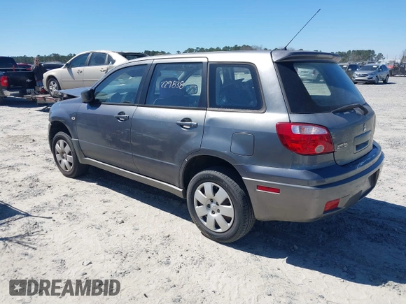 2005 Mitsubishi Outlander LS with VIN JA4LX31F75U032886, listed as a IAAI auction lot 41803513 with 229,838 mi miles. Bid and sale history available at carsss.com. Image 3.