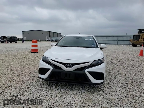 2022 Toyota Camry SE with VIN 4T1G11AKXNU702906, listed as a Copart auction lot 51081115 with 39,702 mi miles and Clean Title. Bid and sale history available at DreamBid. Image 11.
