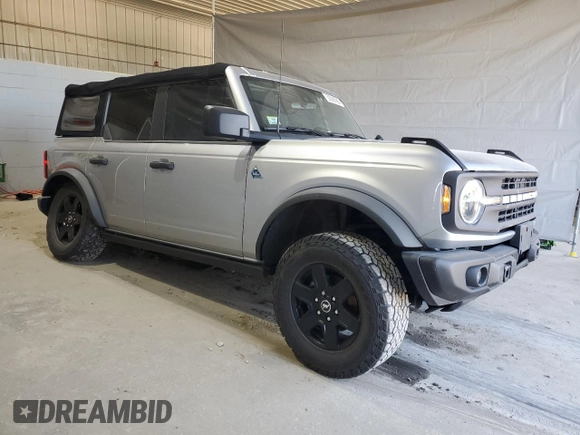 2022 Ford Bronco with VIN 1FMDE5BH7NLB36534, listed as a Copart auction lot 53598985 with 47,572 mi miles and Salvage title. Bid and sale history available at DreamBid. Image 4.