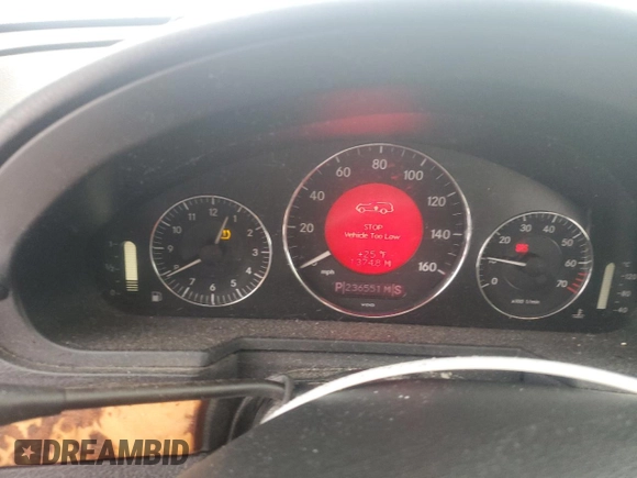 2009 Mercedes-Benz E 350 with VIN WDBUH87X99B438401, listed as a Copart auction lot 43974375 with 236,551 mi miles and Salvage Title. Bid and sale history available at DreamBid. Image 9.