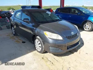 2009 Toyota Matrix z VIN 2T1KU40E39C098573, wystawiony jako IAAI lot #42510844 z przebiegiem 147 201 mil mil oraz . Historia ofert i sprzedaży dostępna na DreamBid. Obrazek 1.