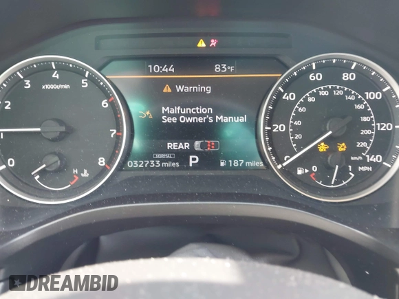 2024 Mitsubishi Outlander SE z VIN JA4J3VA83RZ027953, wystawiony jako IAAI lot #42280038 z przebiegiem 32 733 mil mil oraz . Historia ofert i sprzedaży dostępna na DreamBid. Obrazek 7.