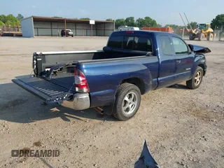 2013 Toyota Tacoma with VIN 5TFTX4CN7DX024719, listed as a IAAI auction lot 42662911 with 163,847 mi miles and . Bid and sale history available at DreamBid. Image 4.