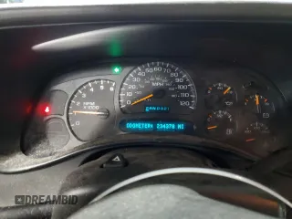2005 Chevrolet Suburban LS with VIN 3GNFK16Z35G203233, listed as a Copart auction lot 56381734 with 234,378 mi miles and Salvage Title. Bid and sale history available at carsss.com. Image 9.
