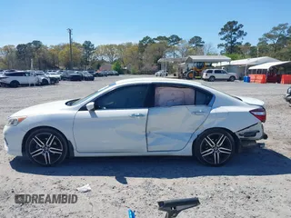 2017 Honda Accord Sedan Sport with VIN 1HGCR2F53HA118309, listed as a IAAI auction lot 41882850 with 173,721 mi miles. Bid and sale history available at carsss.com. Image 14.
