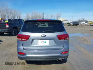 2020 Kia Sorento LX with VIN 5XYPGDA38LG638330, listed as a IAAI auction lot 41740259 with 84,995 mi miles. Bid and sale history available at carsss.com. Image 16.