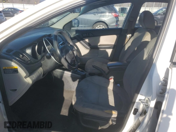 2010 Kia Forte EX z VIN KNAFU4A2XA5106480, wystawiony jako Copart lot #46790845 z przebiegiem 169 815 mil mil oraz Szkody całkowita. Historia ofert i sprzedaży dostępna na DreamBid. Obrazek 7.