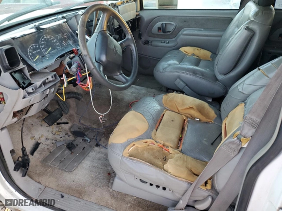1999 Chevrolet Tahoe with VIN 1GNEC13R2XJ556769, listed as a Copart auction lot 77561624 with 205,238 mi miles and Non Repairable. Bid and sale history available at carsss.com. Image 7.