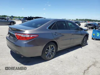 2017 Toyota Camry XLE z VIN 4T1BF1FK3HU302310, wystawiony jako Copart lot #57346605 z przebiegiem 154 422 mil mil oraz Szkoda całkowita • Salvage title. Historia ofert i sprzedaży dostępna na DreamBid. Obrazek 3.