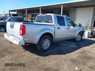 2019 Nissan Frontier SV z VIN 1N6AD0ER7KN785779, wystawiony jako IAAI lot #40382228 z przebiegiem 62 586 mil mil oraz . Historia ofert i sprzedaży dostępna na DreamBid. Obrazek 4.