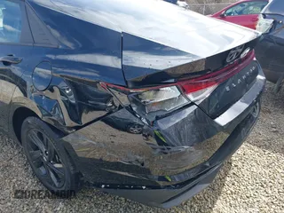 2022 Hyundai Elantra SEL with VIN KMHLM4AGXNU272717, listed as a IAAI auction lot 41879304 with 55,680 mi miles and . Bid and sale history available at DreamBid. Image 18.