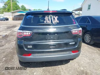 2020 Jeep Compass Latitude with VIN 3C4NJCBBXLT166004, listed as a IAAI auction lot 42025390 with 106,271 mi miles and . Bid and sale history available at carsss.com. Image 17.