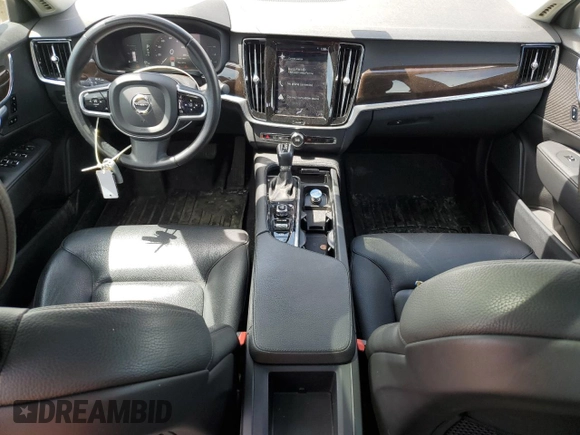 2018 Volvo S90 Momentum с VIN LVY102AK4JP049722, выставлен на аукционе Copart как лот 53639135 с пробегом 82 415 миль миль и Списание • Salvage title. История ставок и продаж доступна на DreamBid. Изображение 8.